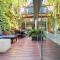 ArtlifeBCN Urban Oasis Apartment