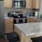 Cheerful 2-Bedroom, 2 bath with private parking - فايتفيل