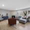 Cute Delightfully Remodeled Spacious Condo condo