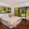 Twilight Ridge - Situated on 2 acres of pristine bushland, Twilight Ridge offers both privacy and space