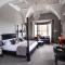 The Meadowpark Bar, Kitchen & Rooms