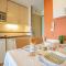 Studio Le Village - E1 121 by Interhome