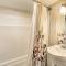 Historic Bath Home, Walk to Waterfront Park!
