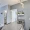 Modern Las Vegas Home with Patio 10 Mi to The Strip - لاس فيغاس