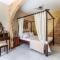 Yianna Cottage Studios