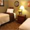 Eagle's Den Suites Kenedy a Travelodge by Wyndham - Kenedy