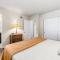 Kenwood Retreat