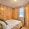 Quaint Table Rock Lake Hideout with Pool Access - Reeds Spring