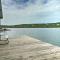 Quaint Table Rock Lake Hideout with Pool Access - Reeds Spring