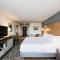 Holiday Inn Newark International Airport