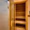 PURE LUXURY with Hot Tub, Pool Table and Sauna plus Wet Bar - Chessetts Lodge