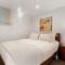 Queenstown Lakefront Dream 4 Bed