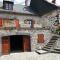Maison typique pleine de charme Peyrusse Cantal