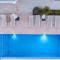 Premium villa, heatable infinity pool, jacuzzi and seaview, beach and city just 10min by foot