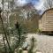 Highland Bear Lodge & Luxury Bear Huts - Drumnadrochit