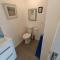Beautiful 1-Bed Riversi Cottage Located in Malpas