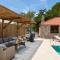 Filerolia Stone House