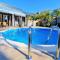 Holiday house Boost with heated pool
