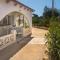Casa Azul Stylish beach house for 4 adults and 1 child in Cala Llombards