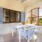 Casa Azul Stylish beach house for 4 adults and 1 child in Cala Llombards