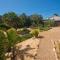 Casa Azul Stylish beach house for 4 adults and 1 child in Cala Llombards