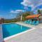 Villa Green Point