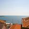 Ocean Scene 2 bed Apt