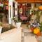Vitrage Guest House