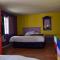 9 Palms Inn