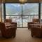Penthouse Mountain Haven with Community Spa Room - كيلوغ