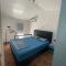 Modern Waterfront 3-Bed Apartment
