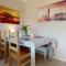 Contemporary 2 Bed Apartment With Private Garden - Maidstone