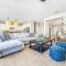 GAMEROOM, King Beds, Movie Projector, Heated Saltwater Pool, Golf and Games!