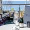 Apartament z basenem "Przy Morzu"