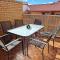 Tuggeranong Short Stay #10 - Sleeps 6 - Tuggeranong