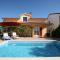 Villa Ana
