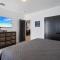Midtown Main House Guest House, Sleeps 12 - Miami