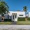 Midtown Main House Guest House, Sleeps 12 - Miami