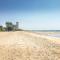 On-the-Beach Seaview With Direct Pool Access - 1 Bedroom by Sweethome - Ban Bo Khaem