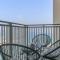 HiGuests - Waterfront Luxe Apt with Bluewaters Island Views - Dubaj