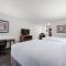Cobblestone Hotel & Suites - Urbana