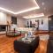 Akratas Elegant Luxury Suite