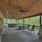 Deck and Views Hendersonville Cabin, Roads Are Open - هيندرسونفيل