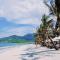 GM Doc Let Beach Resort & Spa - دوك لِت