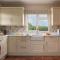 Chase Lodge, Kenilworth, Family Sized Cottage With free Wifi
