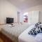 Spacious and Bright 2BDR Apartment in the Old Town