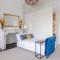 4 Berkeley Square I Boutique Apartments