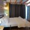 Oceanic Overview Suites