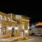 Evanthia Cave Suites
