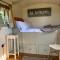 Outstandingly situated cosy Shepherds Hut - Longhope